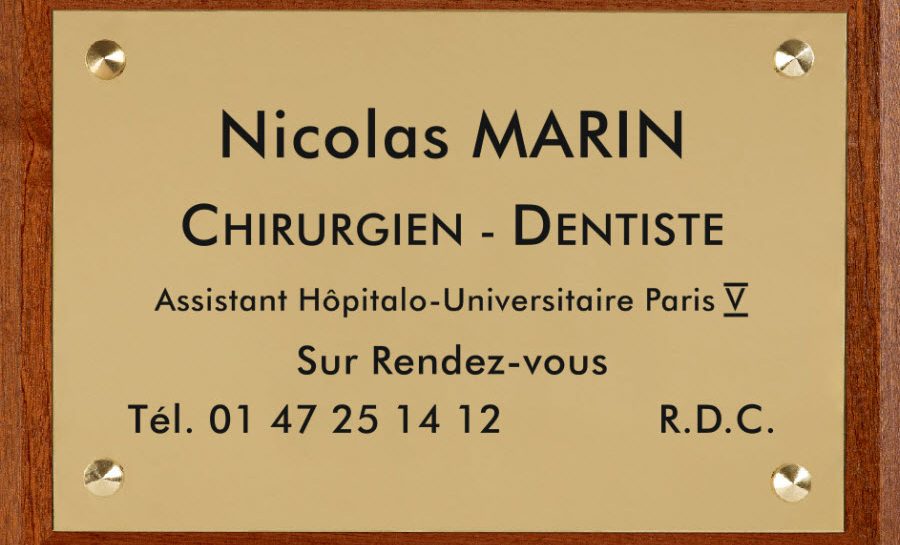 Comment bien choisir sa plaque professionnelle médicale ?