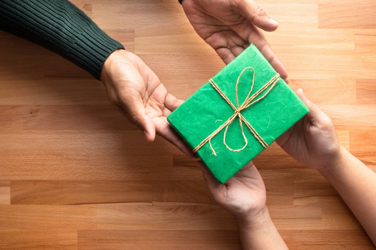 Comment bien mettre en avant votre entreprise sur vos cadeaux d'affaires ?