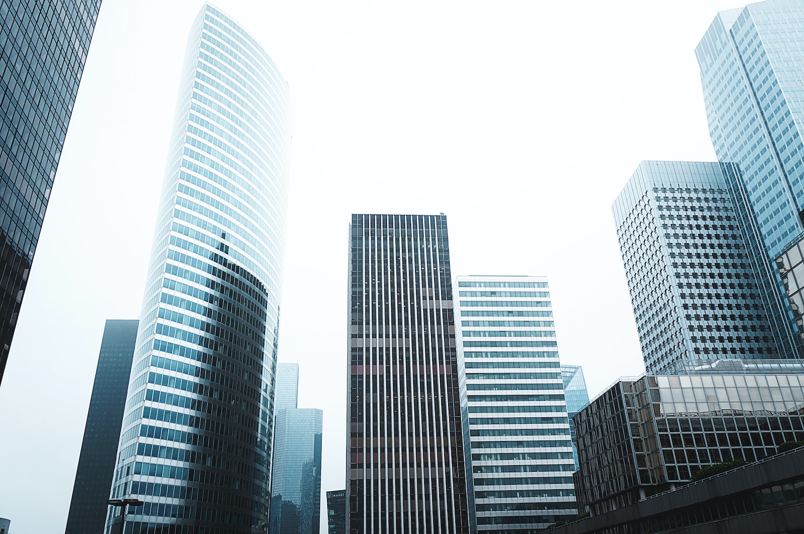 Comment l'évolution du télétravail peut-elle influencer les rendements des SCPI de bureaux ?