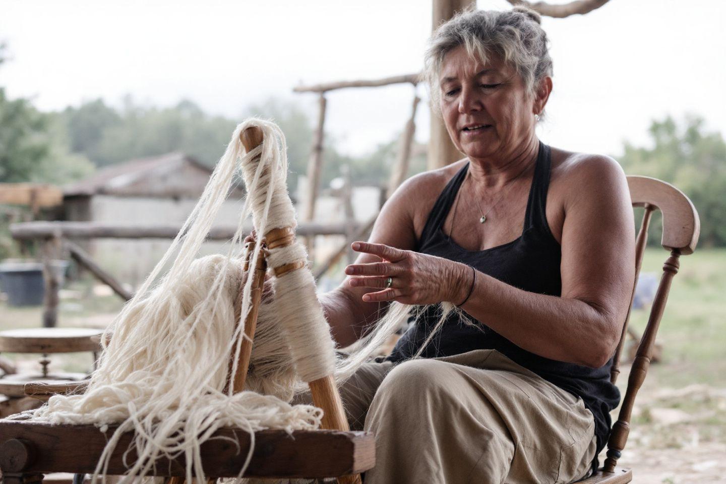 Comment travailler le lin textile : préparation et techniques pour la fibre