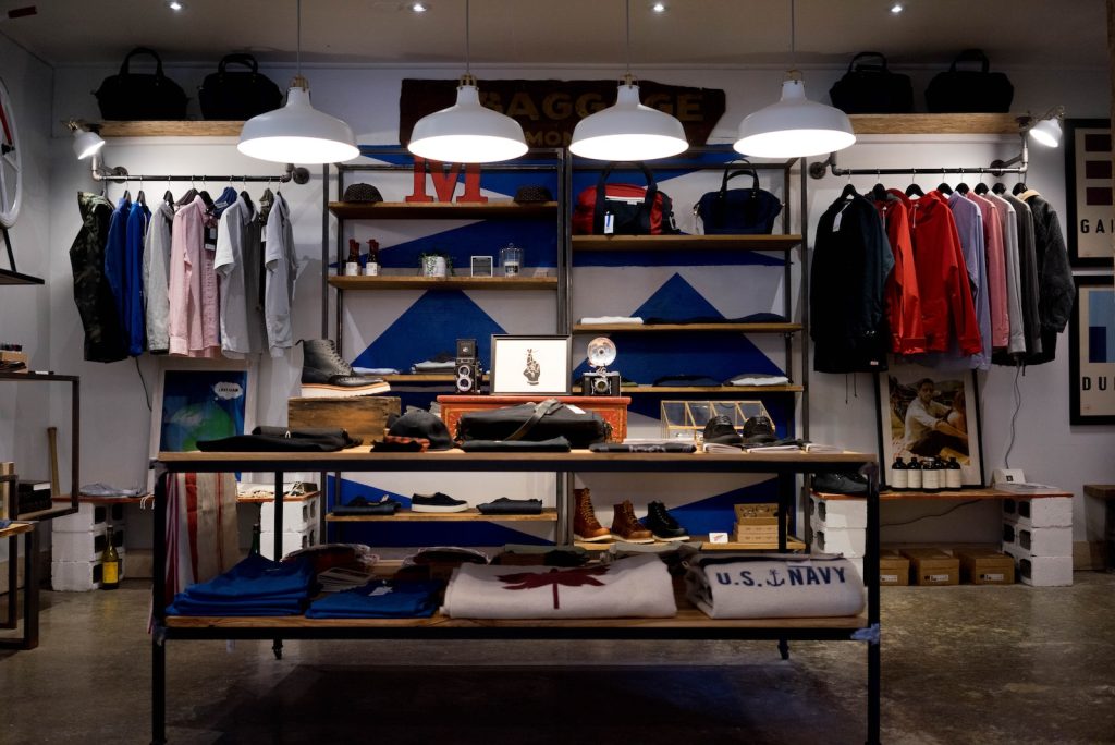 être à l'écoute des clients en magasin