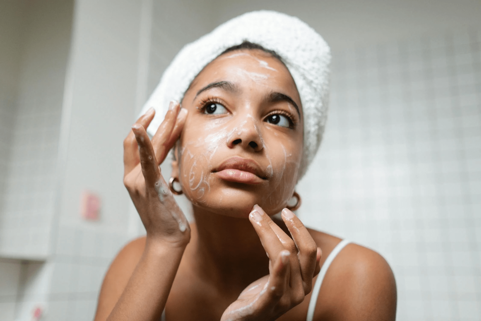 Loyauté à la marque dans l'industrie des soins de la peau : qu'est-ce qui fidélise les clients ?